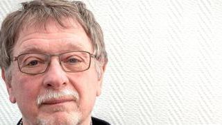Jean-Louis Peyraud a effectué l’essentiel de sa carrière à L’Inra, en travaillant d’abord sur l’alimentation de la vache laitière puis sur les relations entre l’élevage laitier et l’environnement. Aujourd’hui directeur de recherche, il est mondialement connu pour ses travaux sur le pâturage. Bertrand Nicolas-Inra Jean-Louis Peyraud a effectué l’essentiel de sa carrière à L’Inra, en travaillant d’abord sur l’alimentation de la vache laitière puis sur les relations entre l’élevage laitier et l’environnement. Aujourd’hui directeur de recherche, il est mondialement connu pour ses travaux sur le pâturage. Bertrand Nicolas-Inra